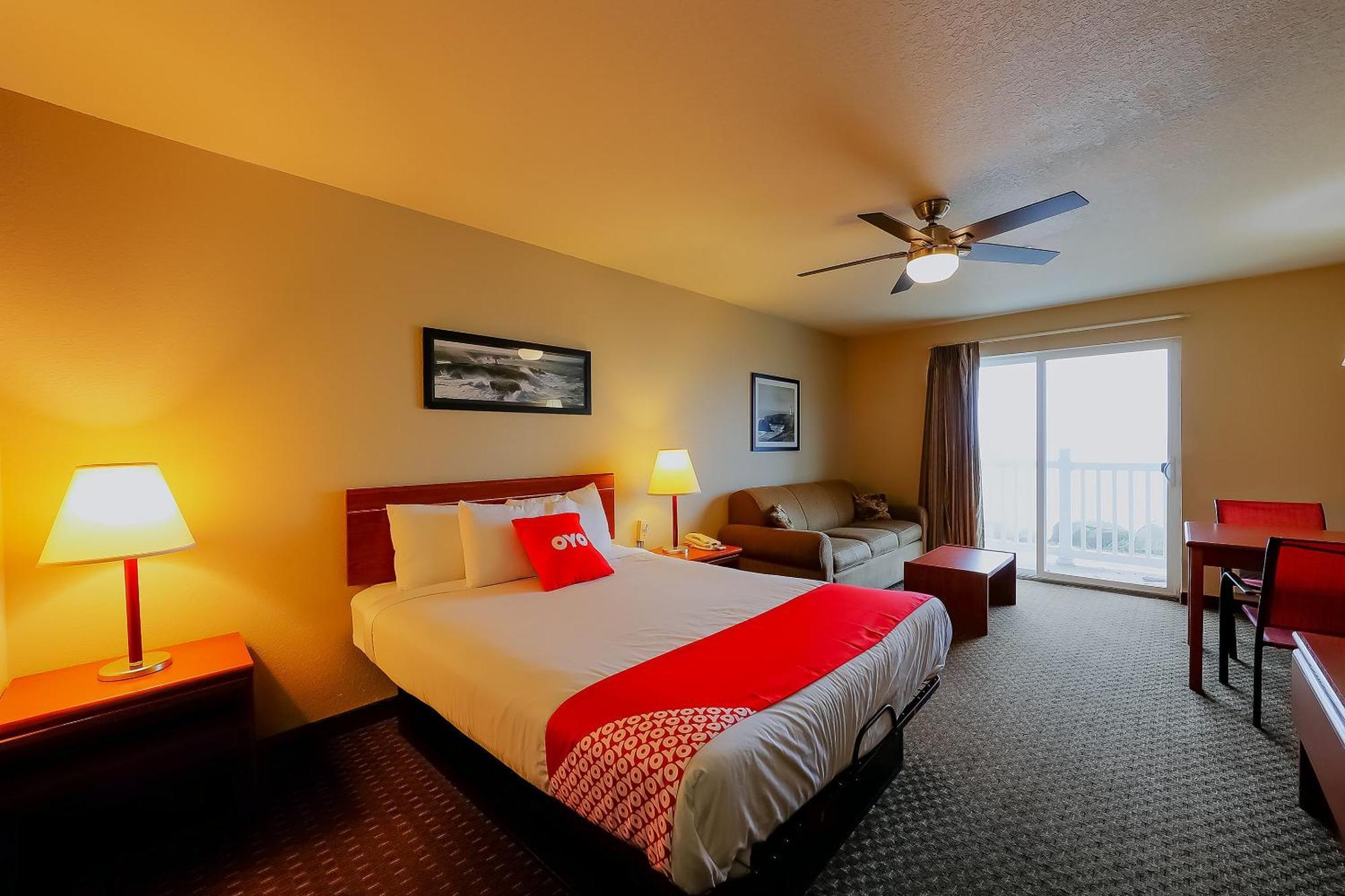 Queen Bed Accessible Ocean View,1658762276:JPEG